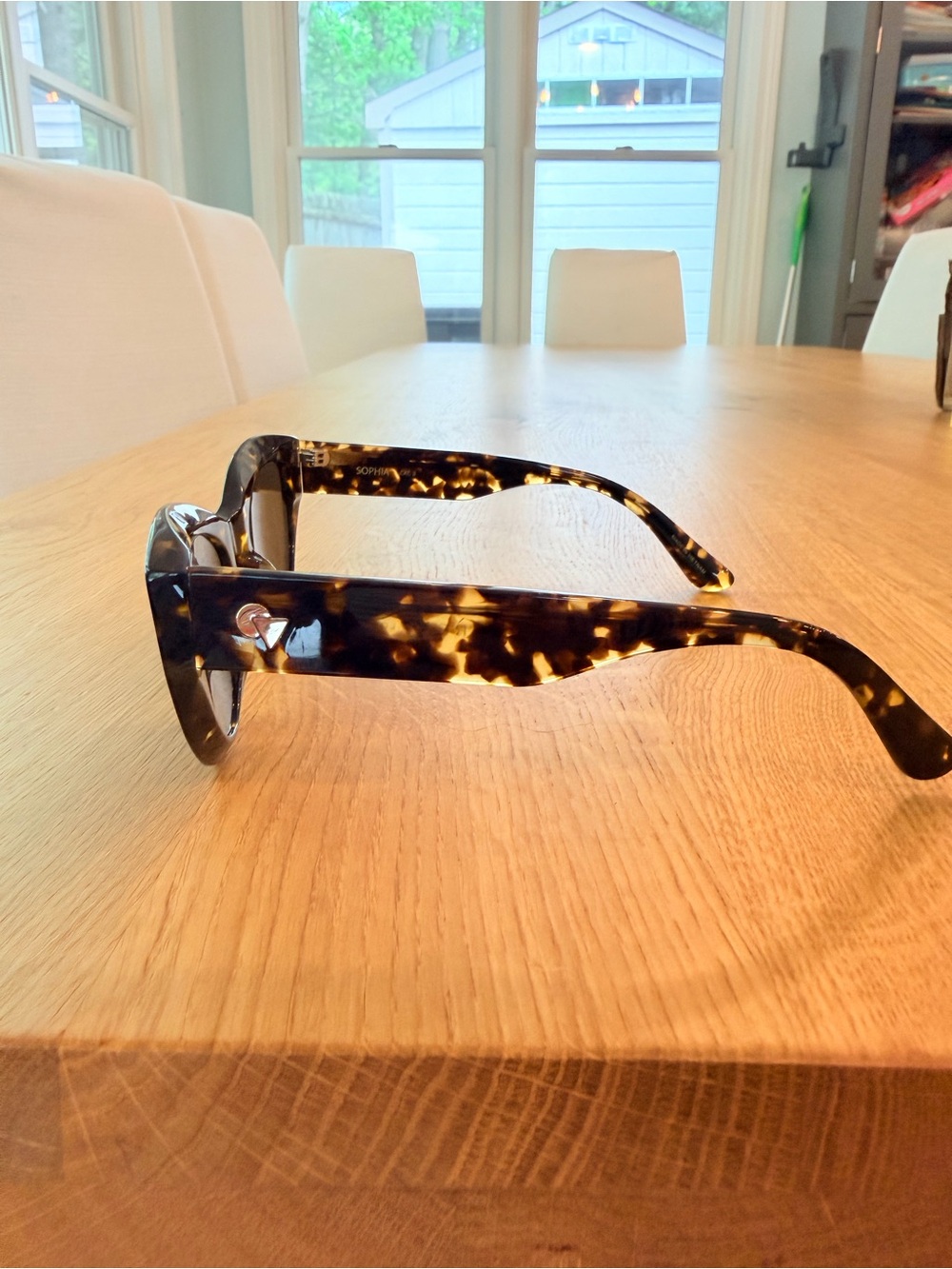 Clare V Sophia sunglasses - Zebra Tortoise NWT $180 - Picture 8 of 13